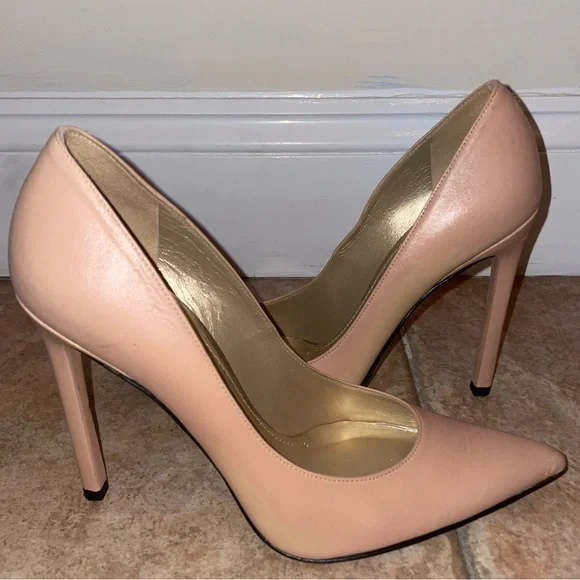 Stuart Weitzman Nude Leather Heels - Picture 1 of 8